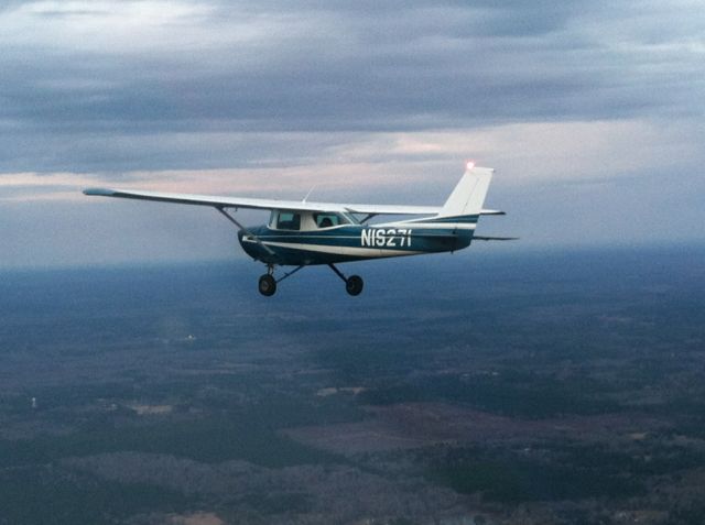 Cessna Commuter (N19271)