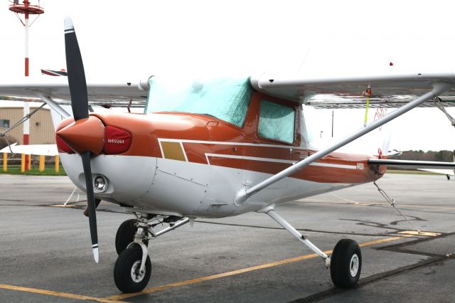 Cessna 152 (N49261) - It is a C152.