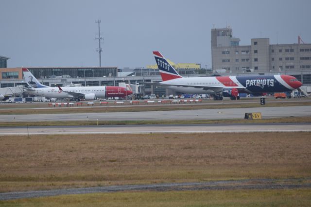 Boeing 737-800 (EI-FYA)