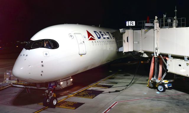 Airbus A350-900 (N575DZ) - Delta Airbus A350-941 N575DZ in Atlanta 