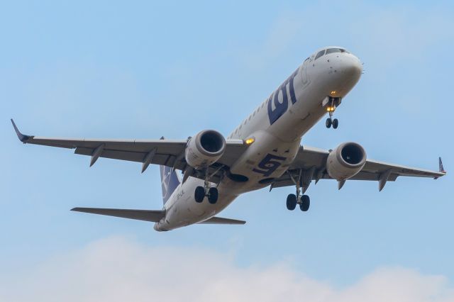 EMBRAER 195 (SP-LNL) - Spotting EPRZ