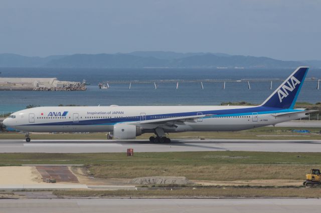 BOEING 777-300 (JA756A)