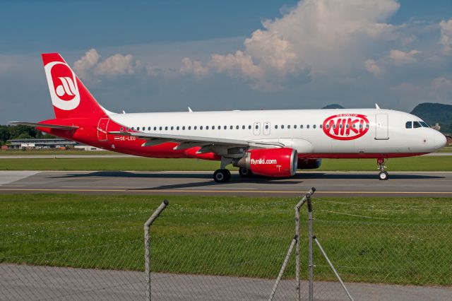 Airbus A320 (OE-LEU)