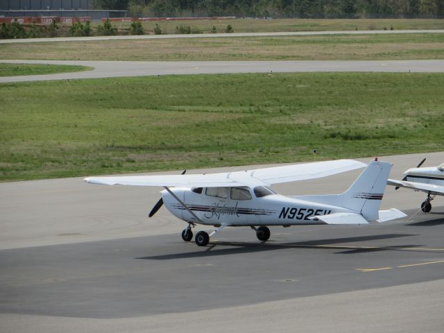 Cessna Skyhawk (N9525V)