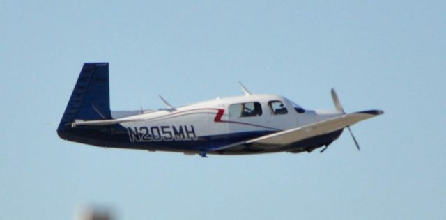 Mooney M-20 (N205MH)