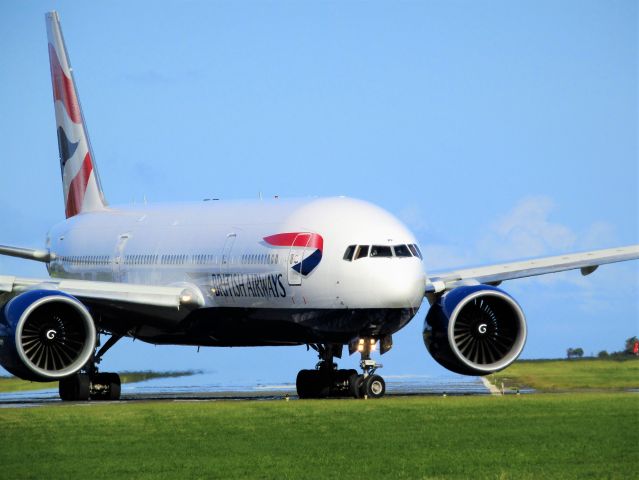 Boeing 777-200 (G-VIIP)