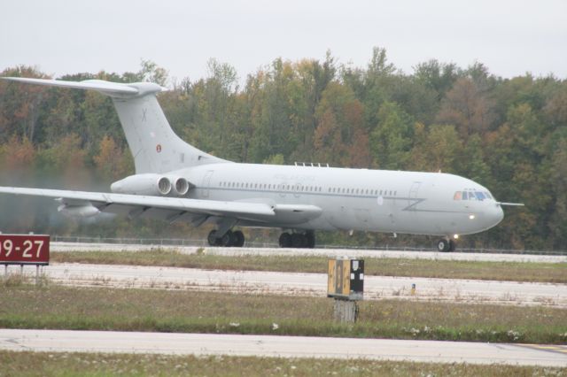 — — - RAF VC-10