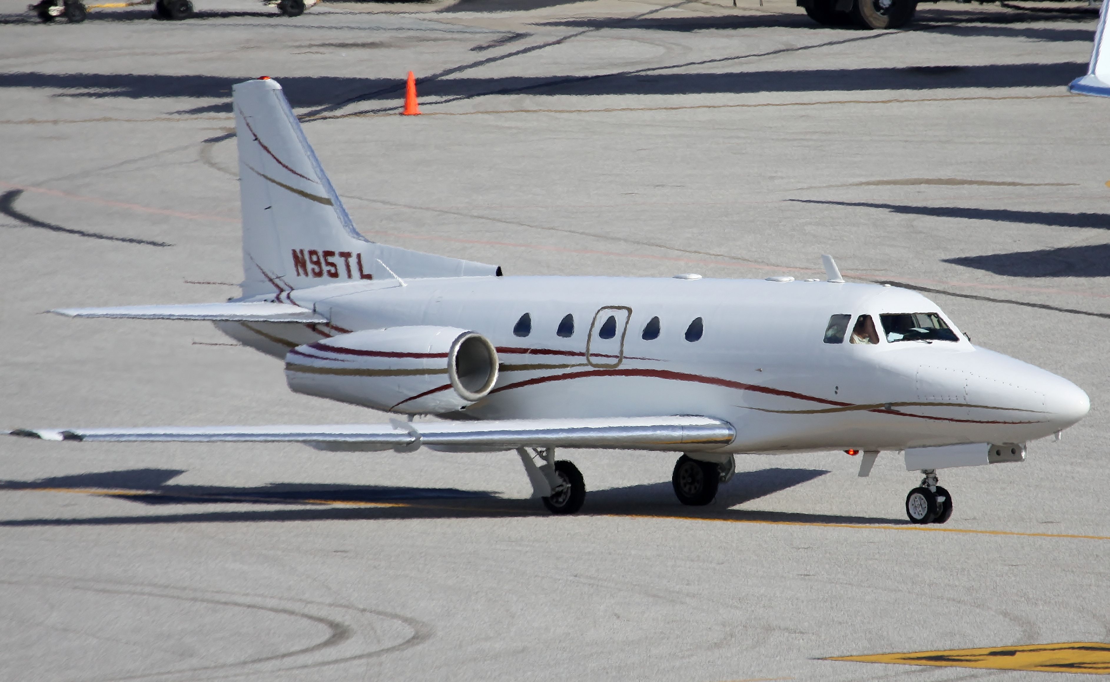 North American Sabreliner (N95TL)