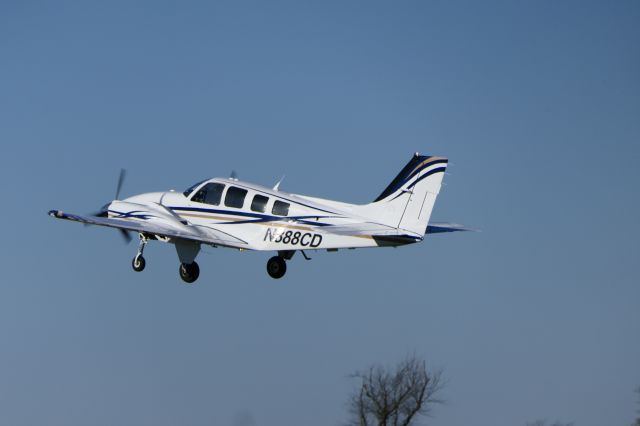 Beechcraft Baron (58) (N888CD)