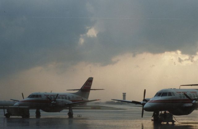 — — - waiting out the storm in 1996 as STL is under a ground stop