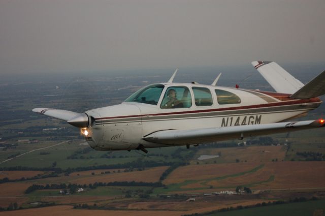 Beechcraft 35 Bonanza (N144GM)