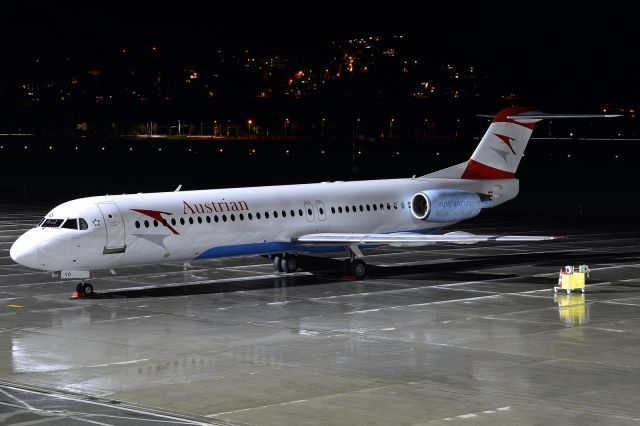 Fokker 100 (OE-LVO)