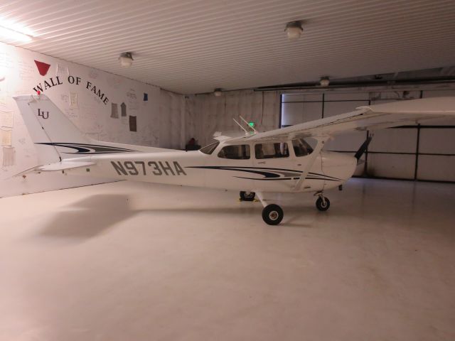 Cessna Skyhawk (N973HA) - One of the planes Im training in, a G-1000 C172SP. My favorite flyer!