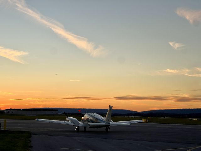 Piper PA-30 Twin Comanche (N711KK)