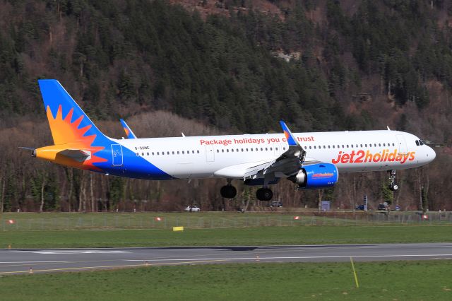 Airbus A321 (G-SUNE)