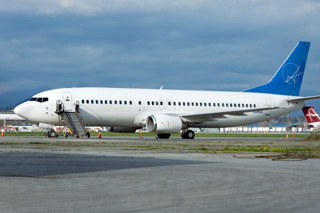 BOEING 737-400 (N314XA)