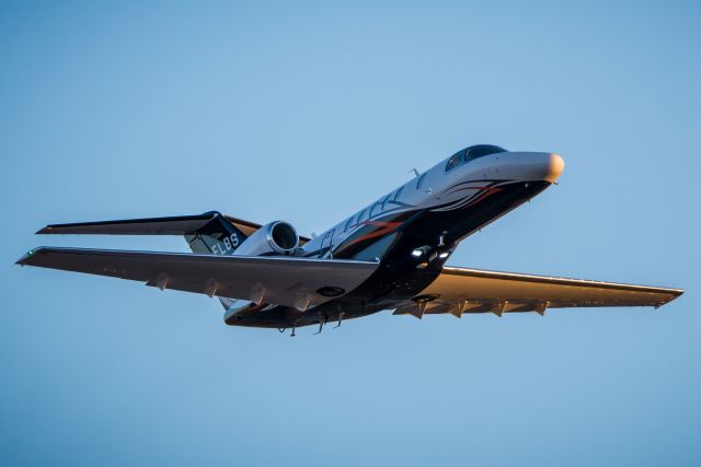 Cessna Citation CJ4 (C-FLBS) - My friend Scott piloting this beauty out of Calgary on a crisp morning! This one's for you bud, fly safe.