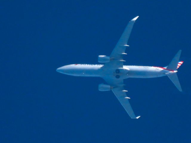 Boeing 737-800 (N956AN) - AAL1463br /DFW-ORDbr /04/11/22