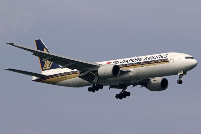 Boeing 777-200 (9V-SRP)