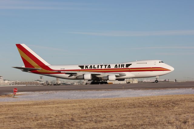 Boeing 747-200 (N715CK) - Taxiing out for take off on 17R at DIA...here to help UPS with the Christmas rush.