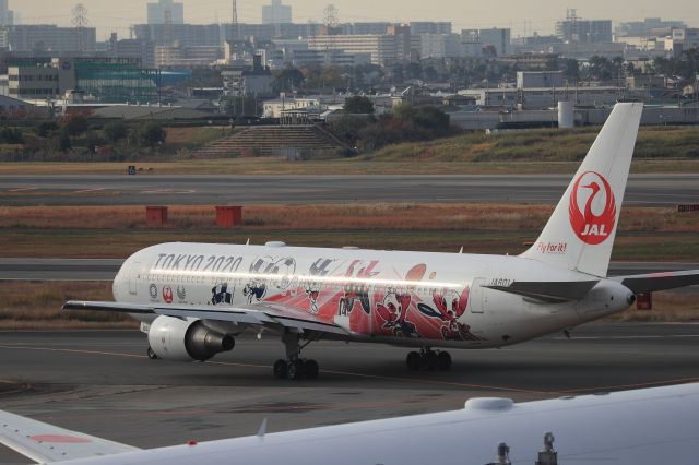 BOEING 767-300 (JA601J) - November 24th 2019:ITM-HND.