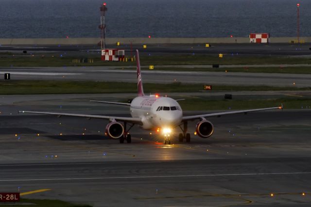 Airbus A320 (N846VA) - 22nd March, 2016