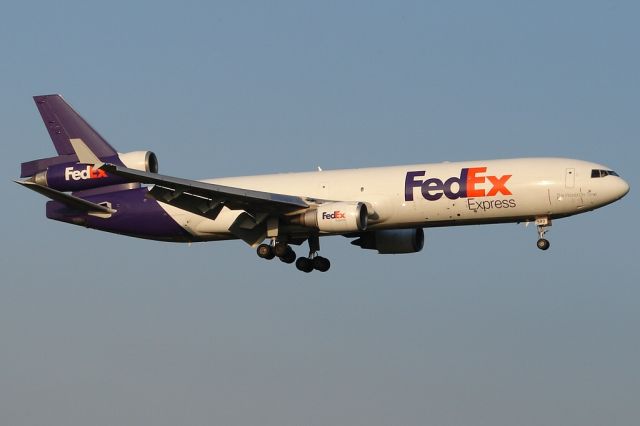 Boeing MD-11 (N583FE)