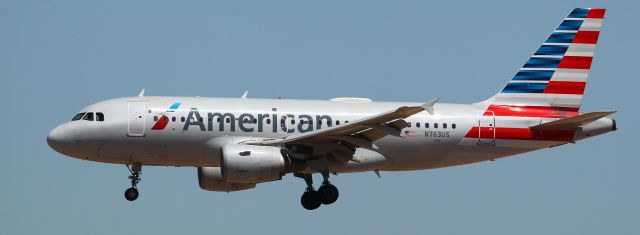 Airbus A319 (N763US)