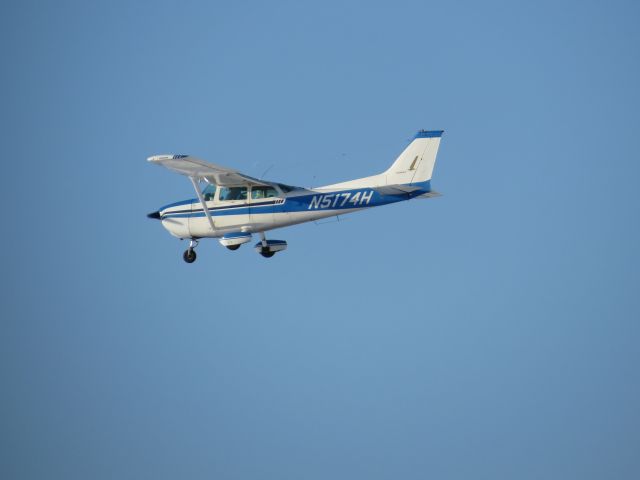 Cessna Skyhawk (N5174H)