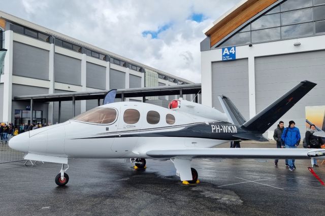 Cirrus Vision SF50 (PH-WKM) - Cirrus SF 50 VISION JET 