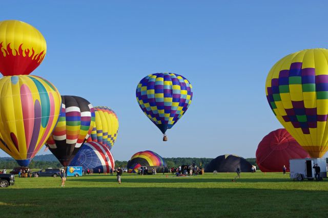 Unknown/Generic Balloon — - SOLBERG AIRPORT-READINGTON, NEW JERSEY, USA-JULY 24, 2021: Seen at the 2021 New Jersey Lottery Festival of Ballooning were these colorful hot air balloons.