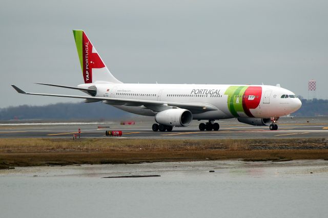 Airbus A330-200 (CS-TOS) - Air Portugal 217 arriving from Lisbon