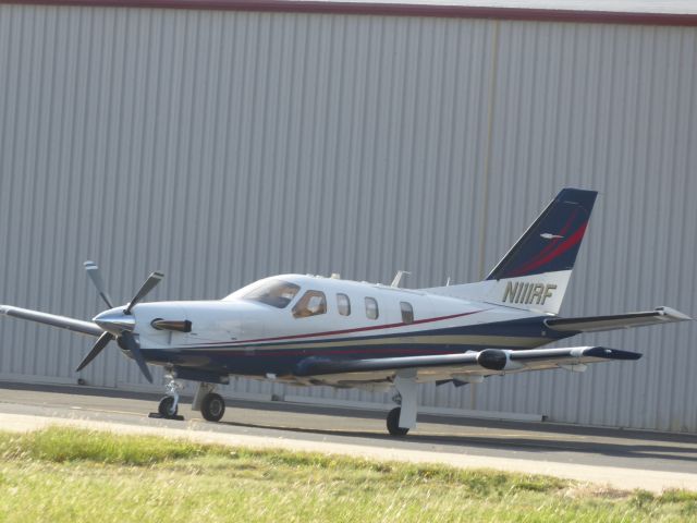 Socata TBM-700 (N111RF)