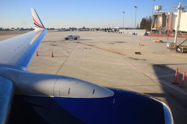 Boeing 737-800 (N624XA)