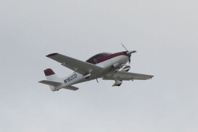 Cirrus SR-20 (N162CD) - N162CD departs Runway 14 at Sarasota-Bradenton International Airport