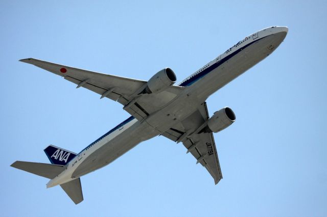 Boeing 777-200 (JA779A) - Departure to NRT. 05-02-2015  ANA # 7