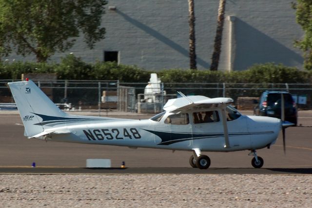 Cessna Skyhawk (N65248)