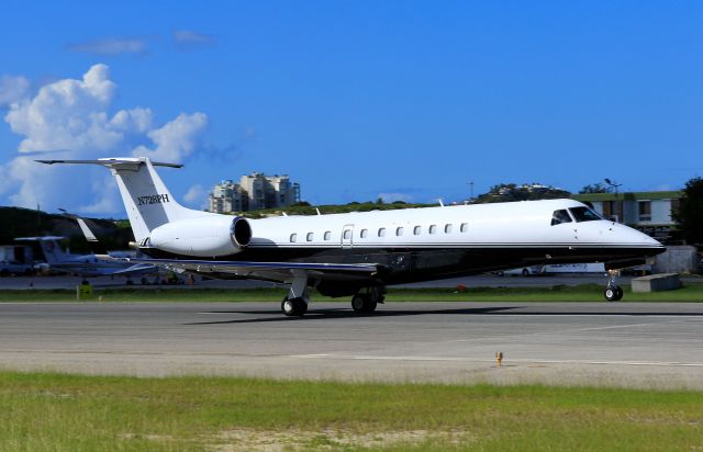 Embraer Legacy 600/650 (N728PH)