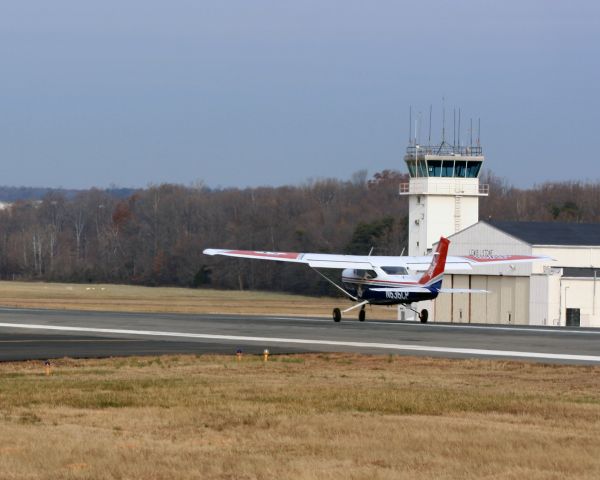 Cessna Skylane (N636CP) - Takeoff from Davison Army Airfield, Washington, D.C. Photo by Maj Paul Cianciolo, NATCAPWG/PA.