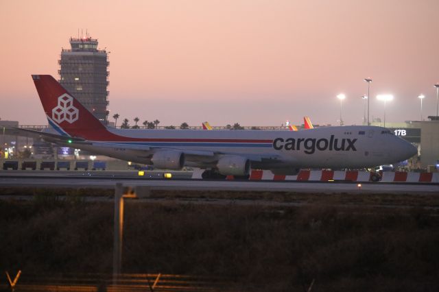 BOEING 747-8 (LX-VCN)