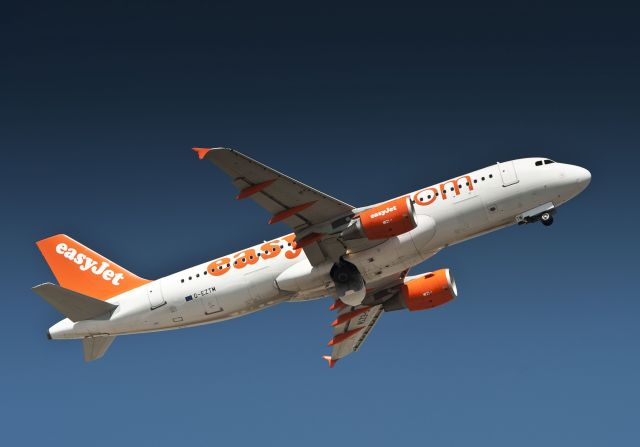 Airbus A320 (G-EZTM) - 2013:05:11     14:17:33