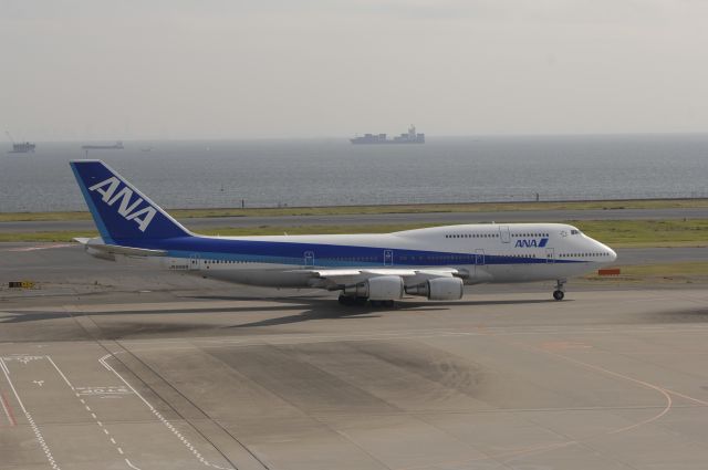 Boeing 747-400 (JA8966) - Taxi at HND Airport on 2011/09/28