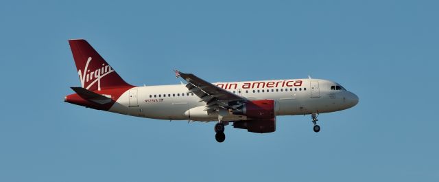 Airbus A320 (N529VA)