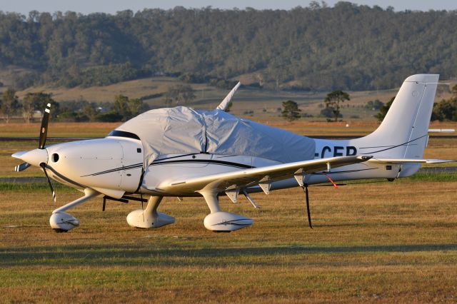 Cirrus SR-20 (VH-CEP) - 2014 Cirrus SR20.