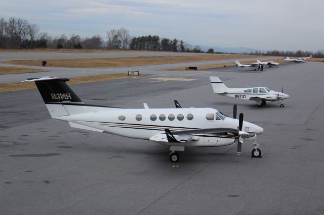 Beechcraft Super King Air 200 (N3MH)