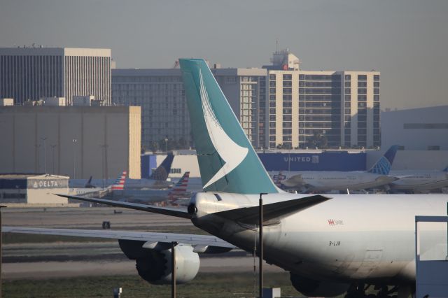 BOEING 747-8 (B-LJN)