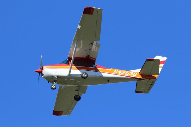 Cessna Skylane (N42538)