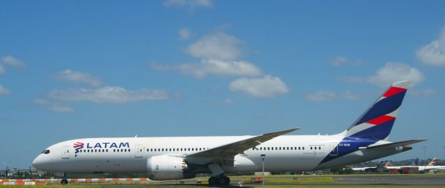 Boeing 787-8 (CC-BGB)