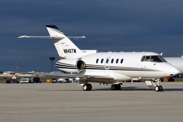 Hawker 800 (N845TM)