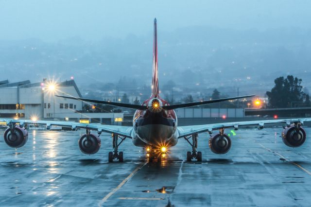 Airbus A340-600 (G-VWIN)